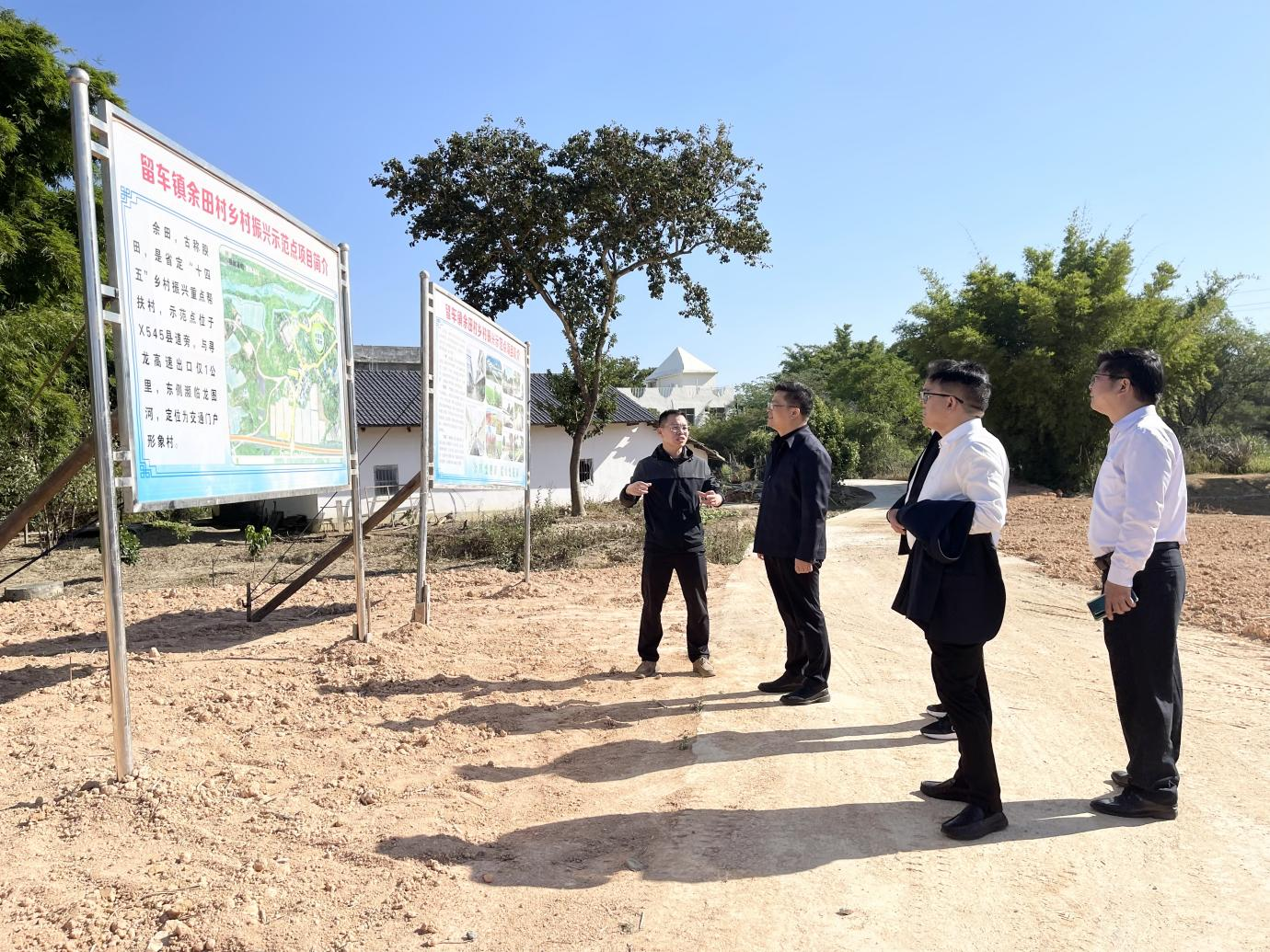 精准调研促发展 绘就振兴新画卷 俞文生一行赴壹号平台注册链接_壹号平台下载安装官网首页对口帮扶点调研